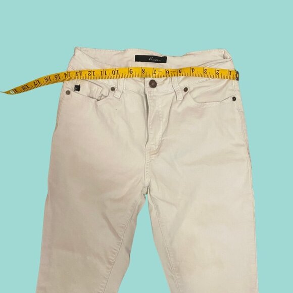 KanCan High-Rise White Skinny Jeans - Size 27 (7) | Soft Stretch Fit - Picture 5 of 9
